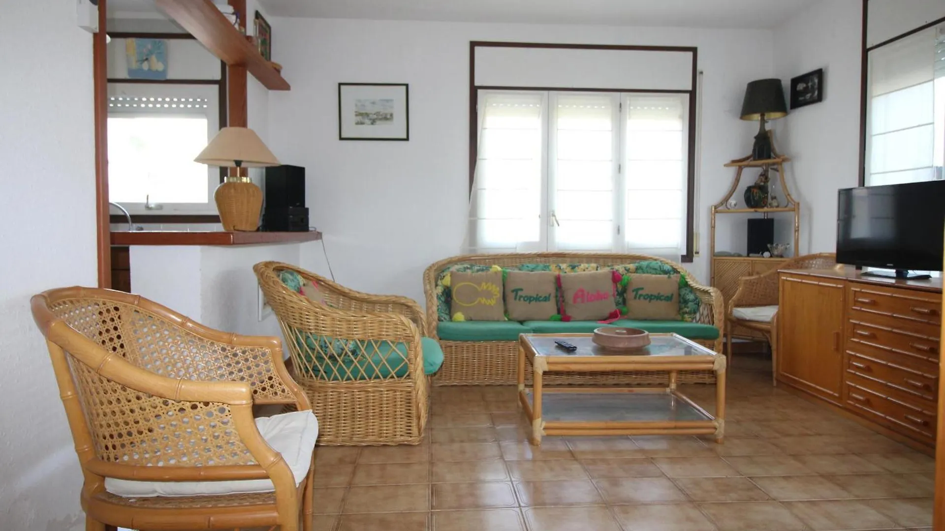 Cap Ras V 1-1 Apartamento Con Vistas Al Mar, A Tan Solo 50M De La Playa. - Es-228-164 Llança