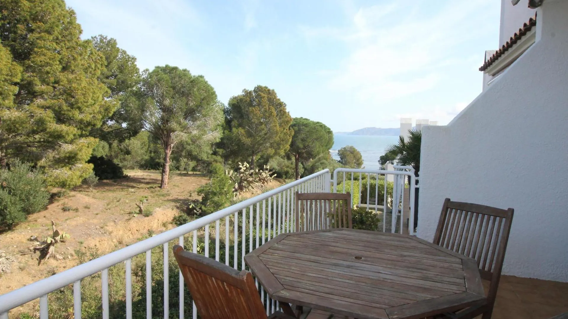 Cap Ras V 1-1 Apartamento Con Vistas Al Mar, A Tan Solo 50M De La Playa. - Es-228-164 Llança